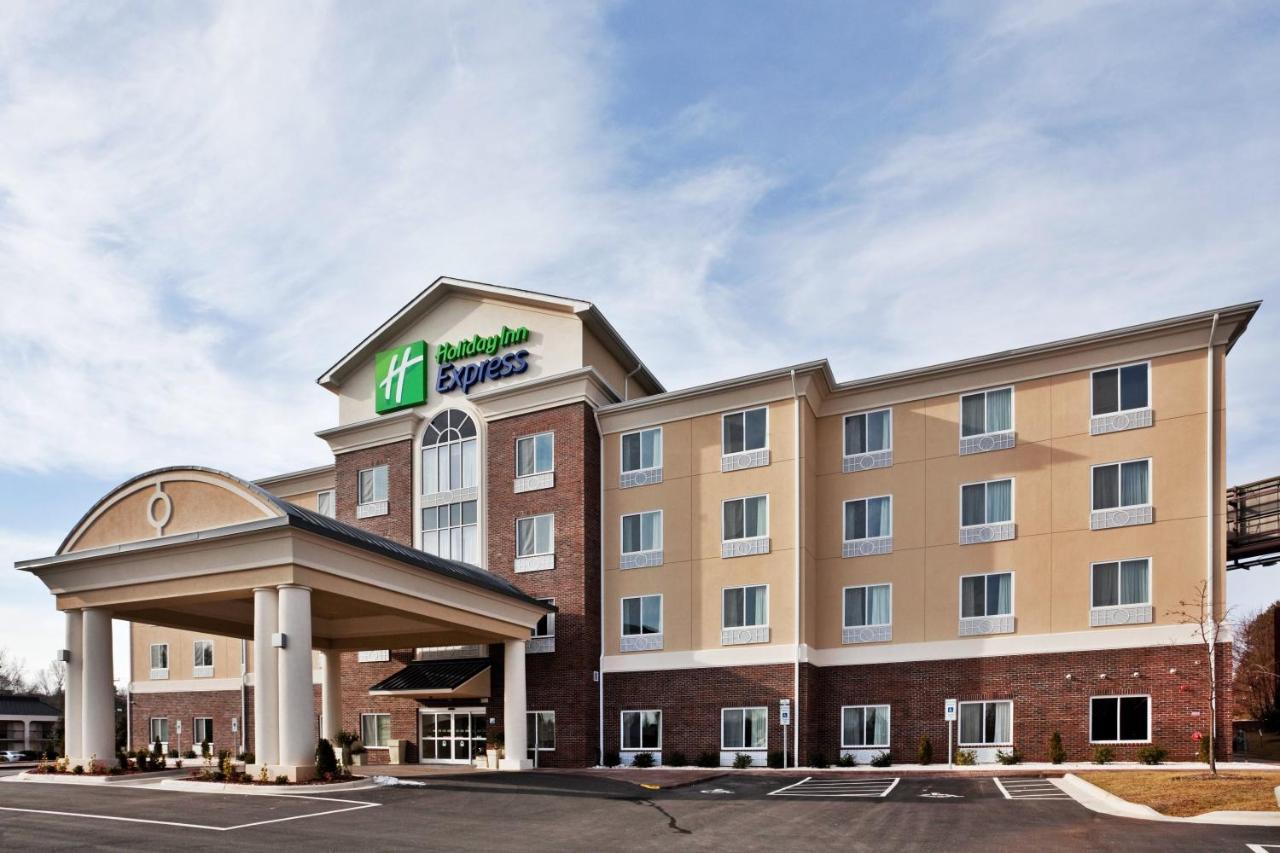 Holiday Inn Express & Suites Statesville Exterior photo